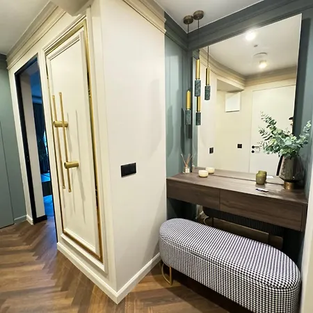 Kandinski Lux Apartment *