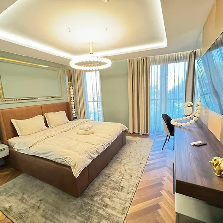 Kandinski Lux * ブルガス