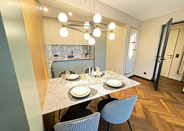 Kandinski Lux Apartament *