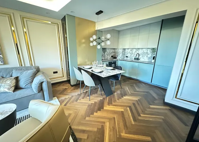 Kandinski Lux Apartament